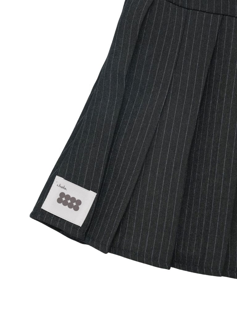 idolの制服スカート