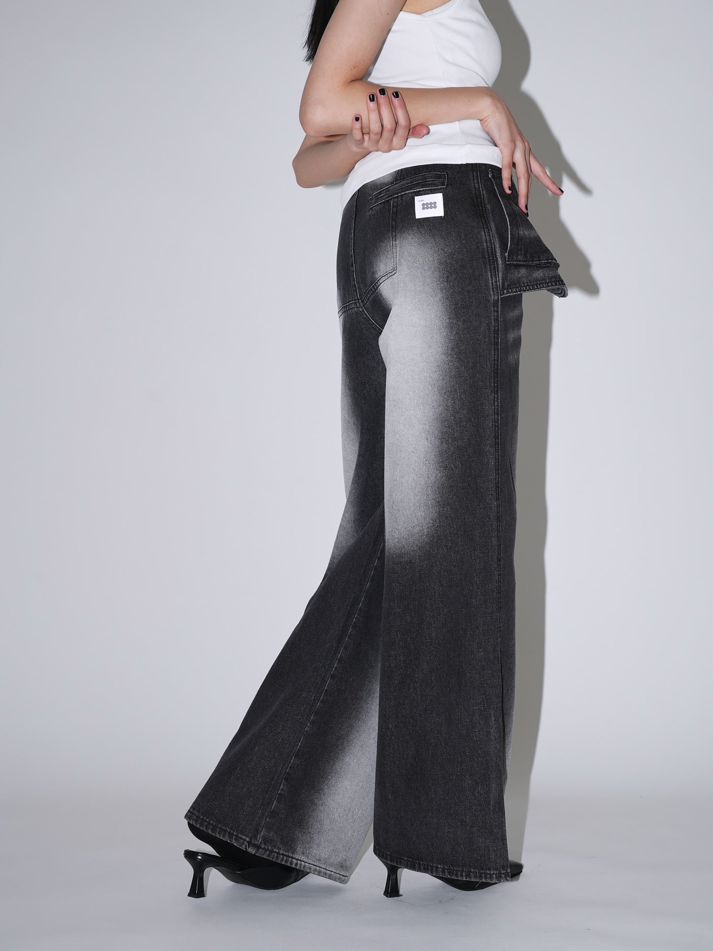 爪痕残した戦闘レイヤードデニムパンツ