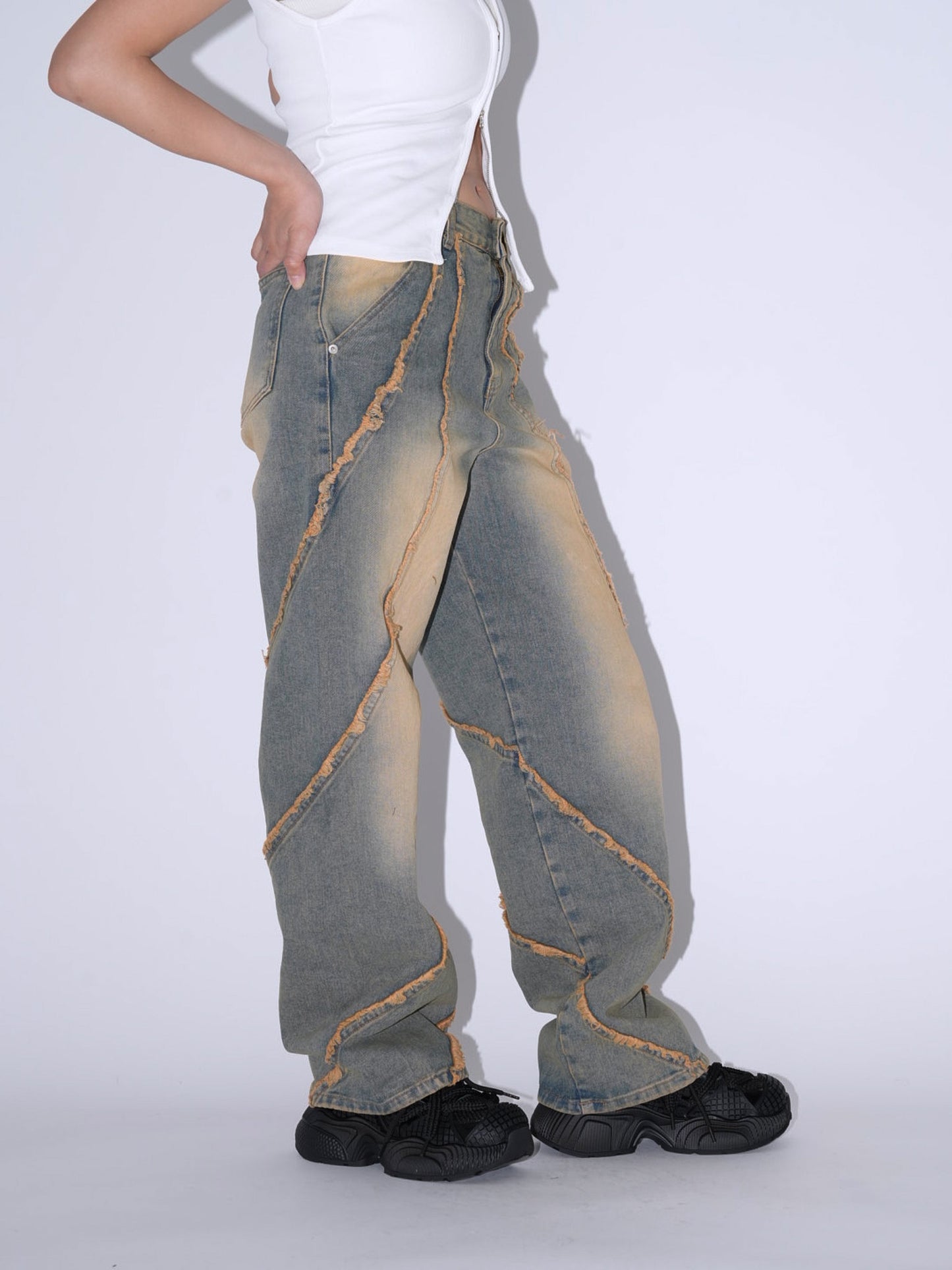 このデニムパンツの波に乗るしかないと確信した