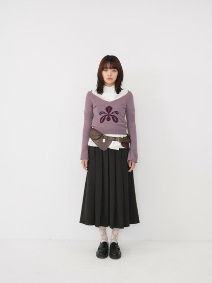 悩むけど振り返らないロングスカート