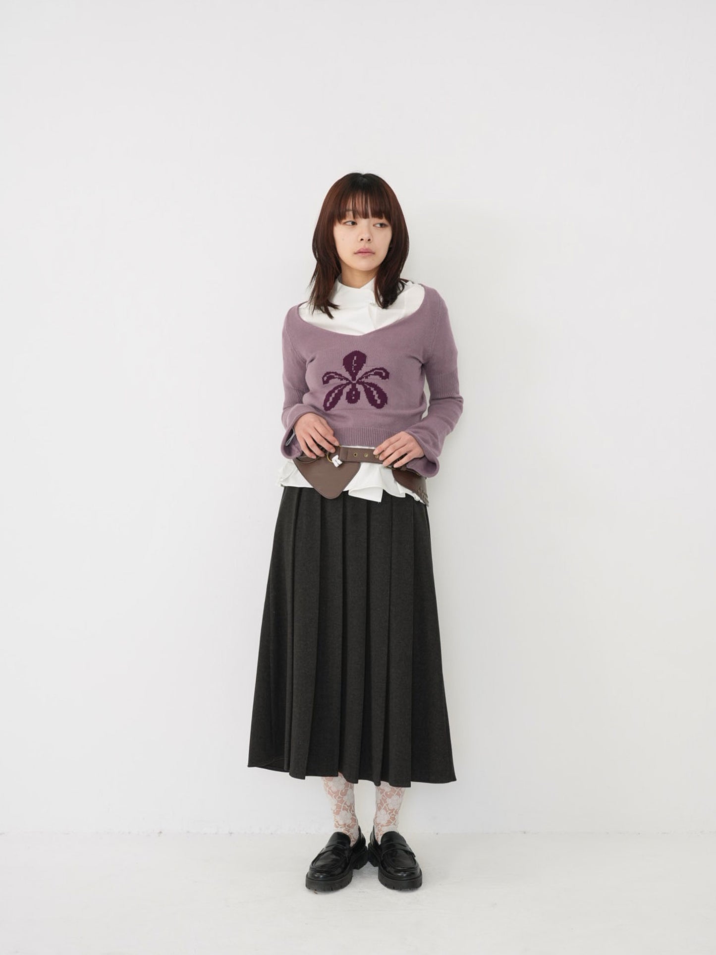 悩むけど振り返らないロングスカート