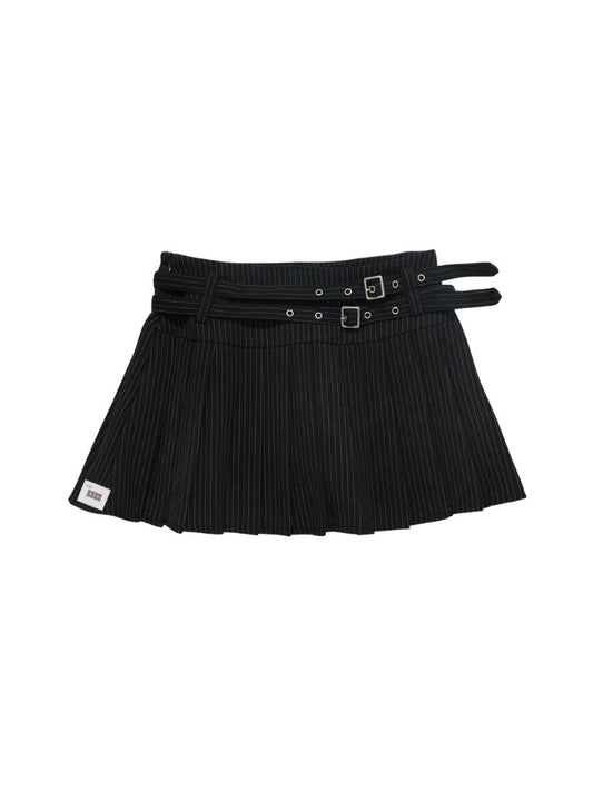 idolの制服スカート