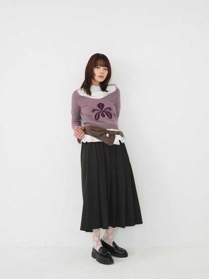 悩むけど振り返らないロングスカート