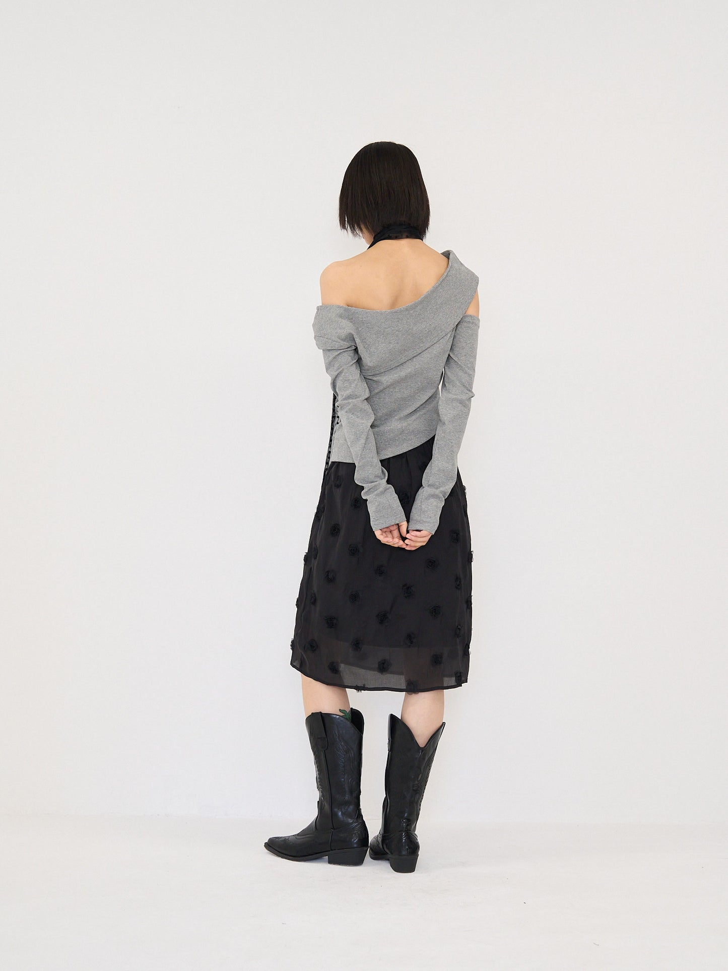 この沈黙が花を散らせない