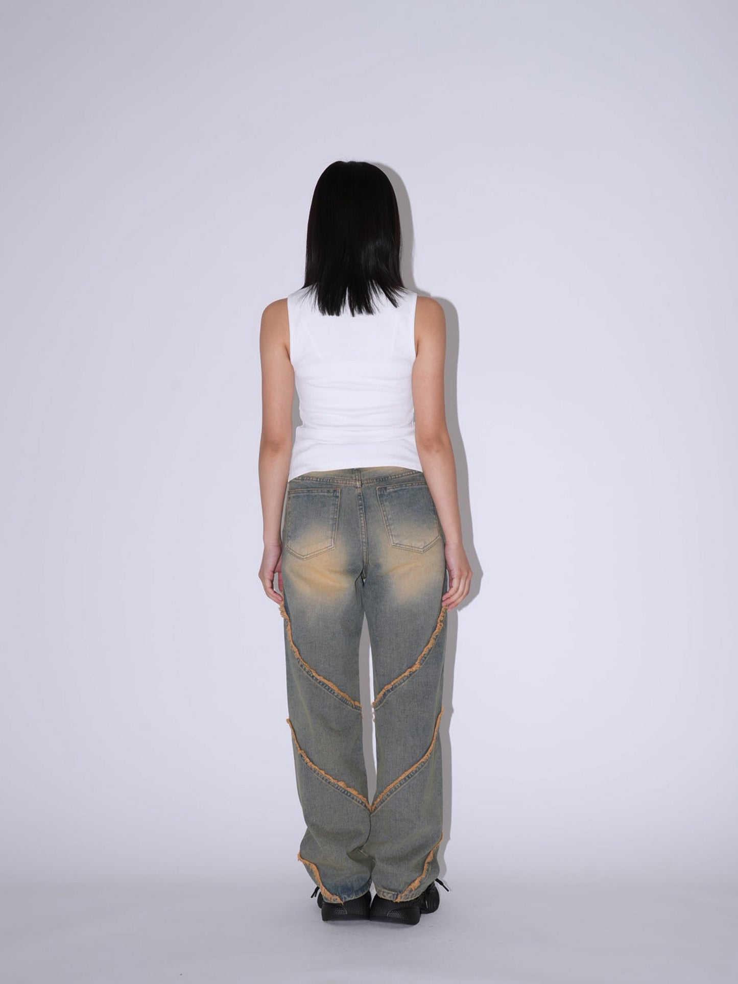 このデニムパンツの波に乗るしかないと確信した