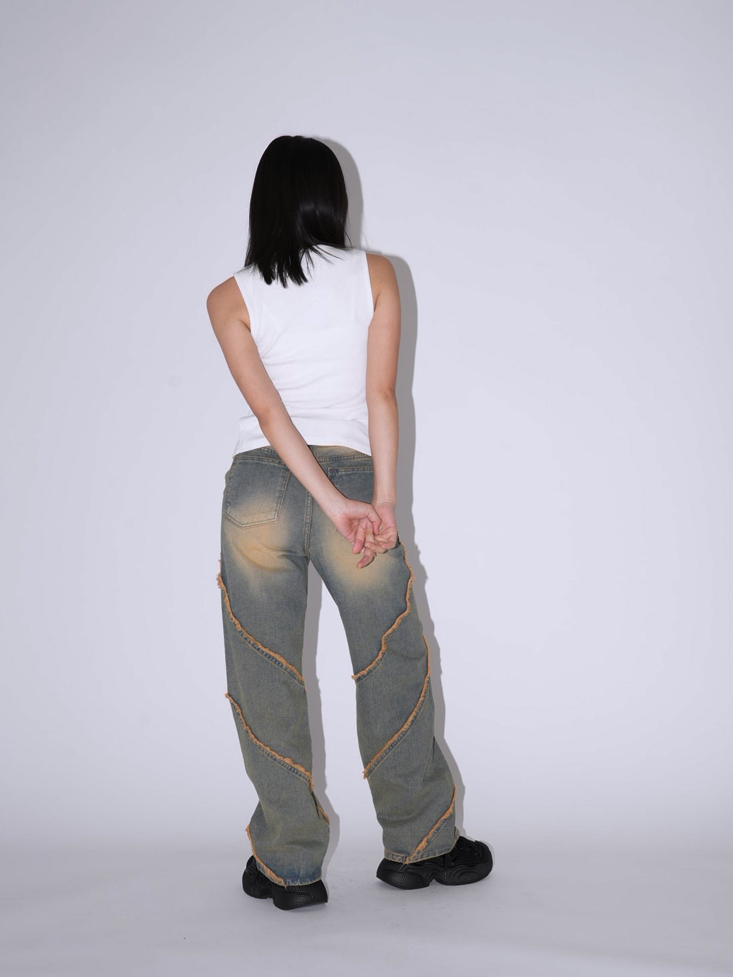 このデニムパンツの波に乗るしかないと確信した